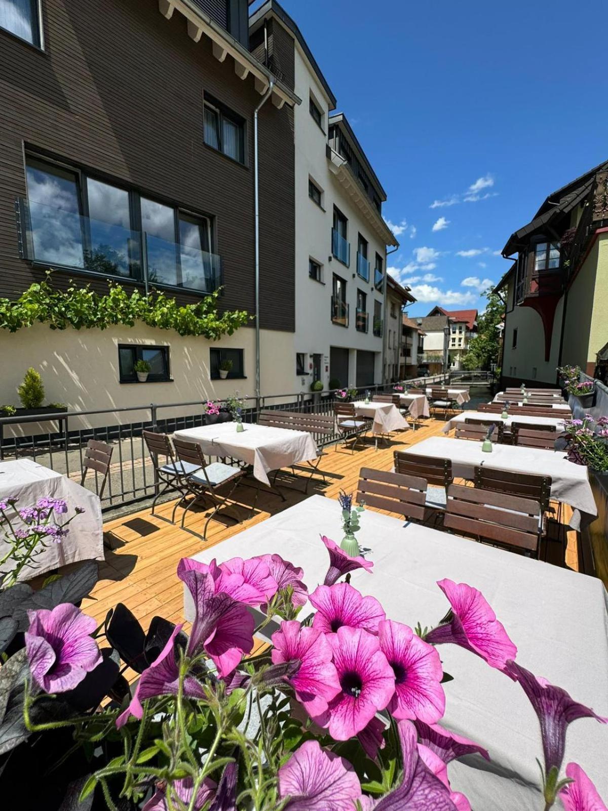 Hotel Restaurant Kochschule Roessle Elzach Exteriér fotografie